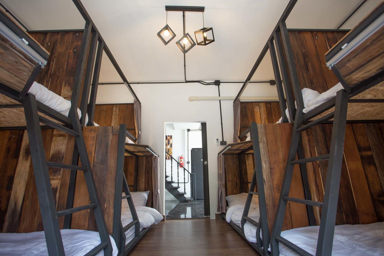 Sleep With You - Hatch Co-Living And Co-Working Space Csiangmaj Kültér fotó