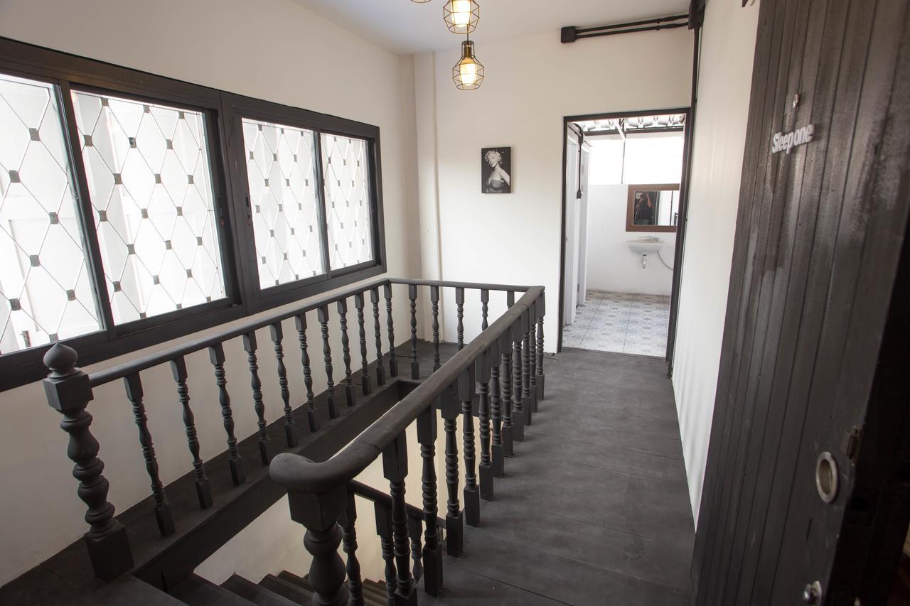 Sleep With You - Hatch Co-Living And Co-Working Space Csiangmaj Kültér fotó