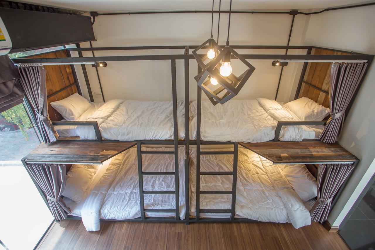 Sleep With You - Hatch Co-Living And Co-Working Space Csiangmaj Kültér fotó
