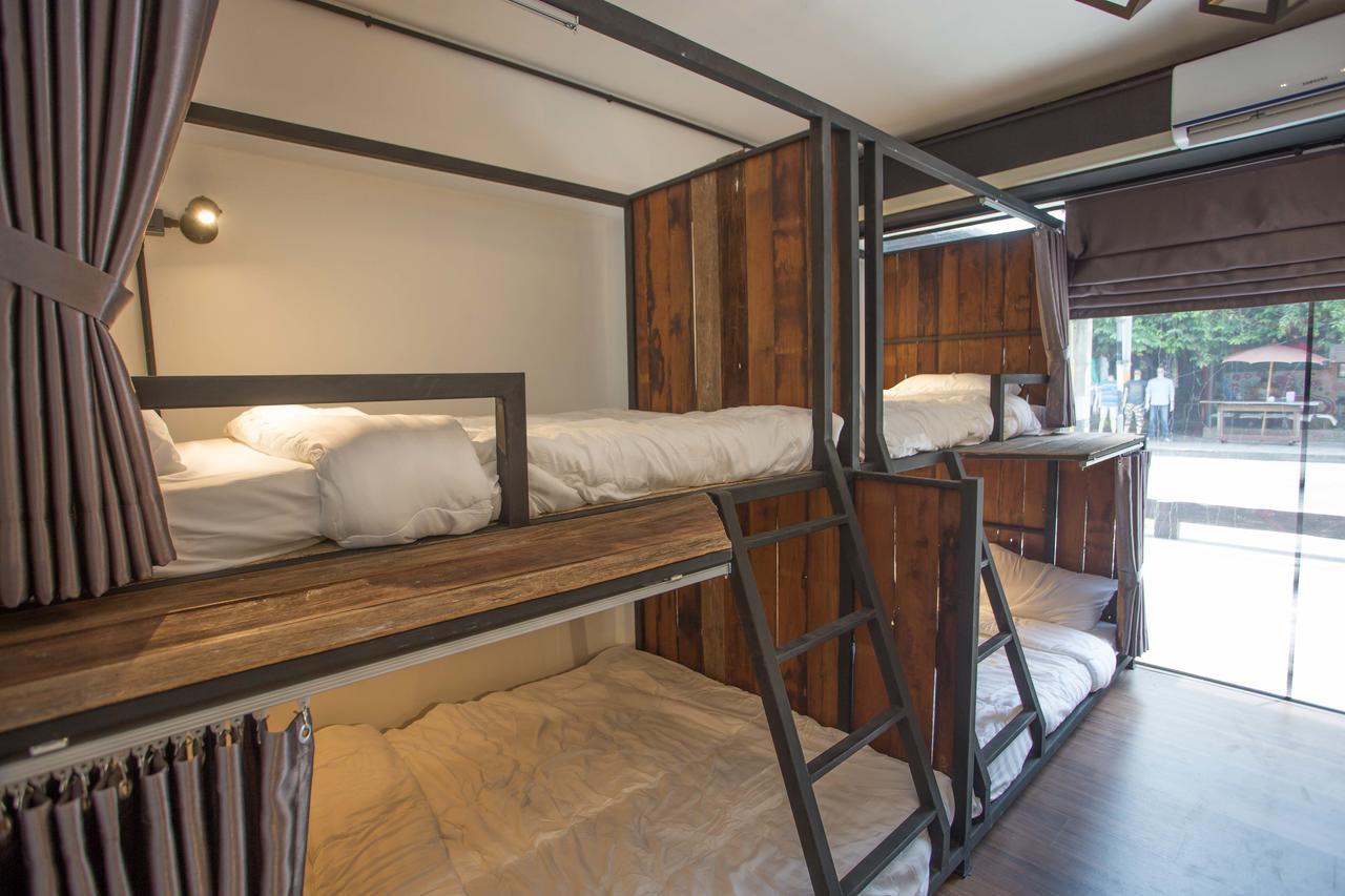 Sleep With You - Hatch Co-Living And Co-Working Space Csiangmaj Kültér fotó