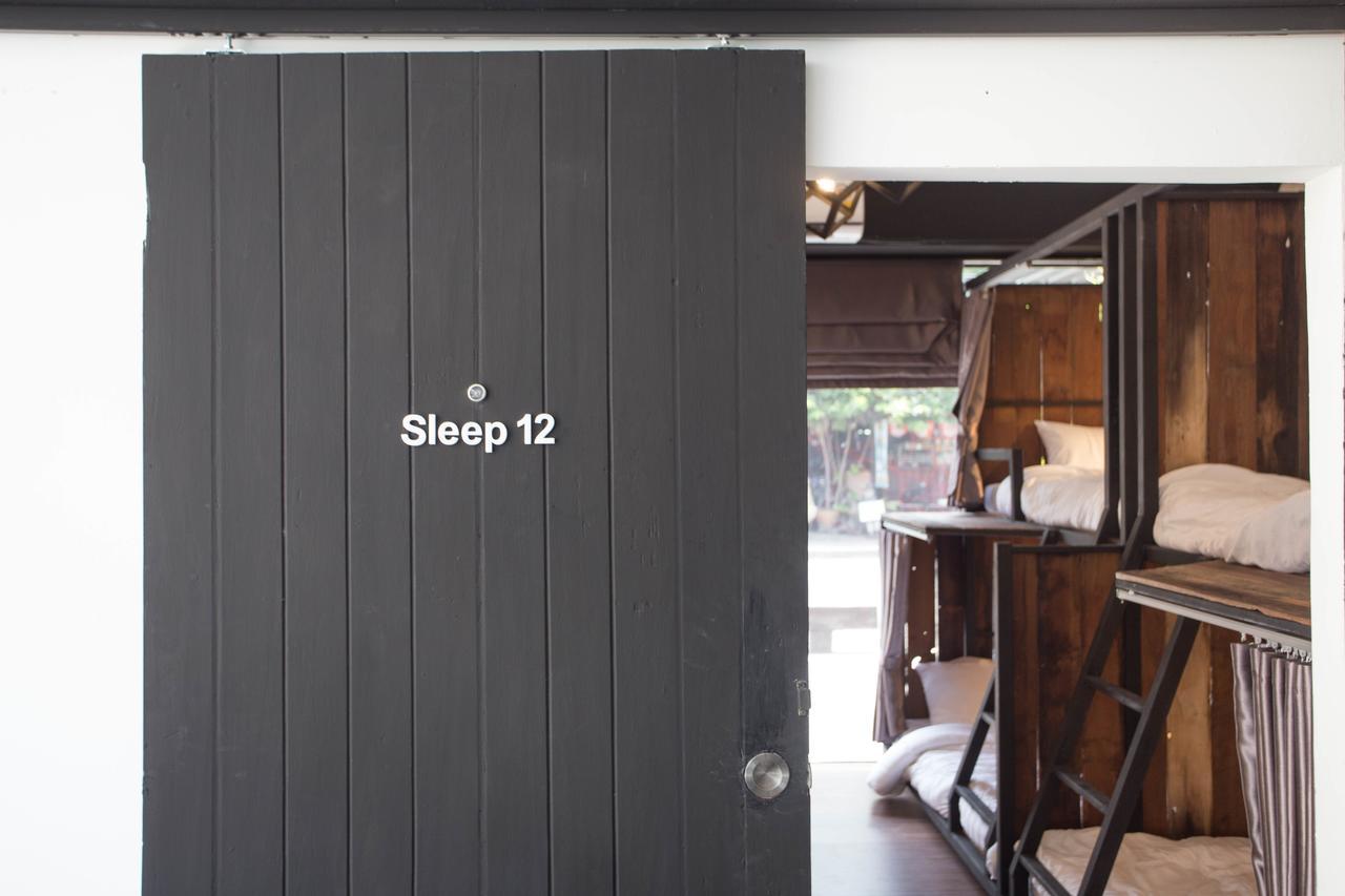 Sleep With You - Hatch Co-Living And Co-Working Space Csiangmaj Kültér fotó