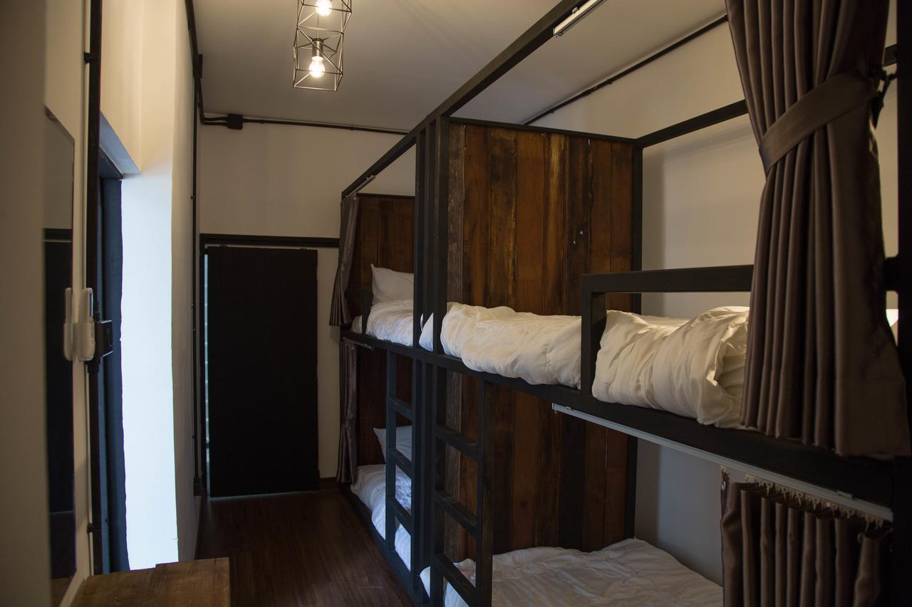 Sleep With You - Hatch Co-Living And Co-Working Space Csiangmaj Kültér fotó