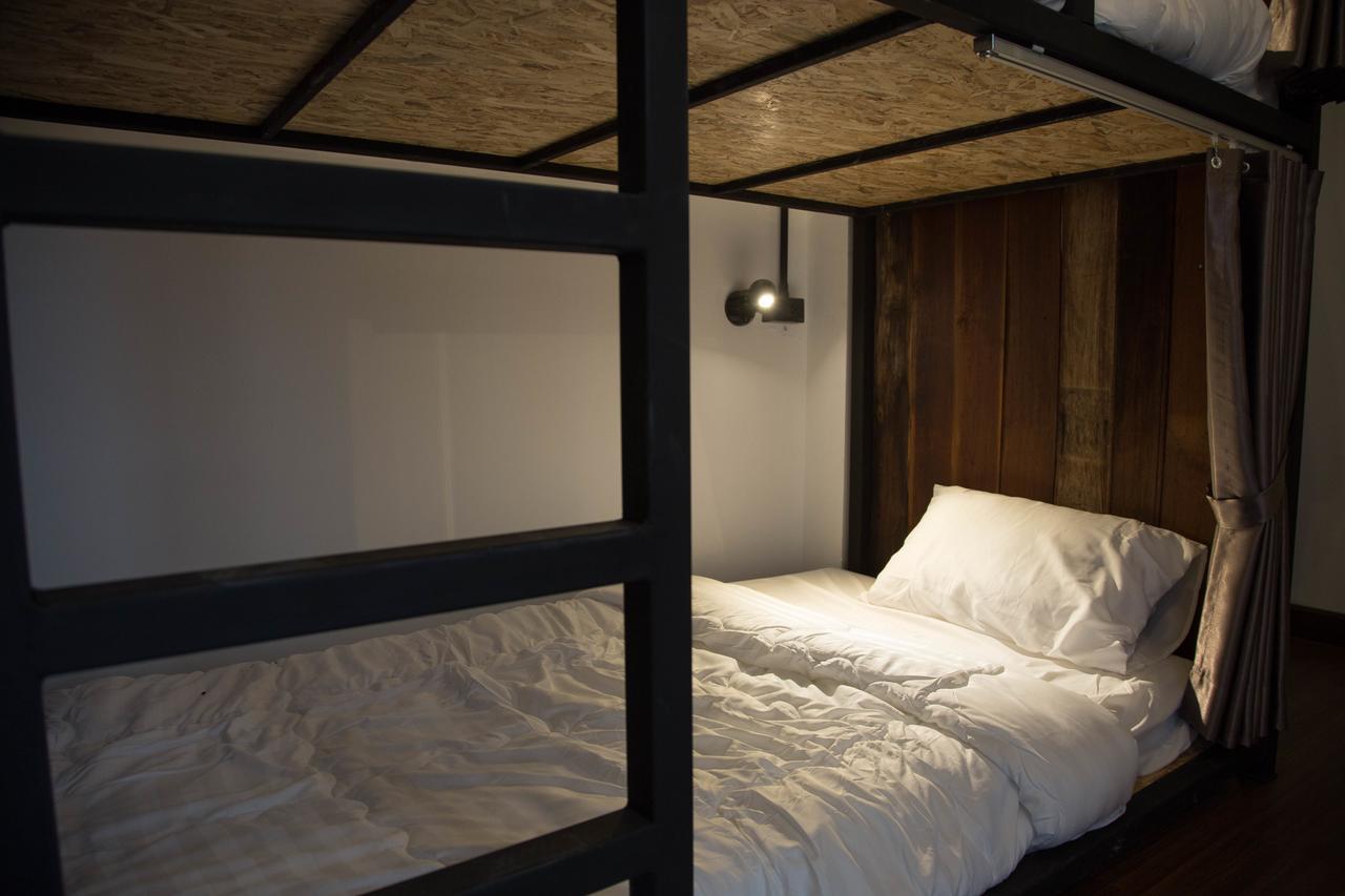 Sleep With You - Hatch Co-Living And Co-Working Space Csiangmaj Kültér fotó